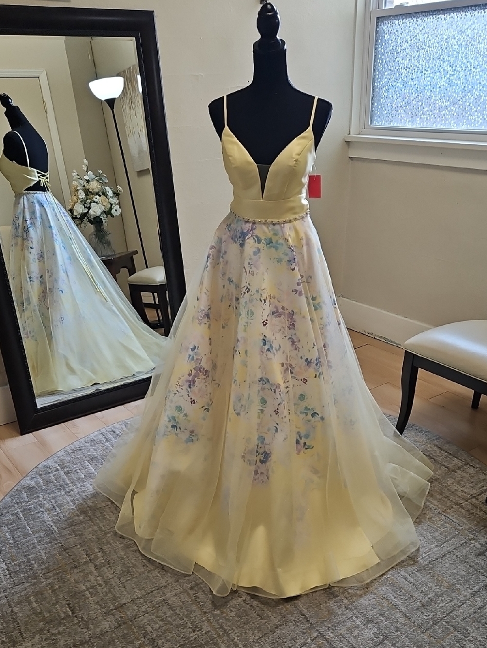 Size 2-4 yellow V-neck lace up back floral/glitter Aline prom gown by Ellie Wild